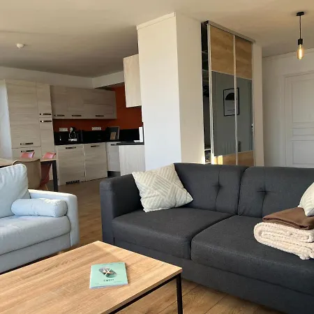 Leman Panoramique Avec Terrasse A Deux Pas Du Centre-ville Apartamento *